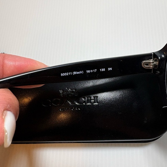 Coach Classic Black Sunglasses - Picture 3 of 9